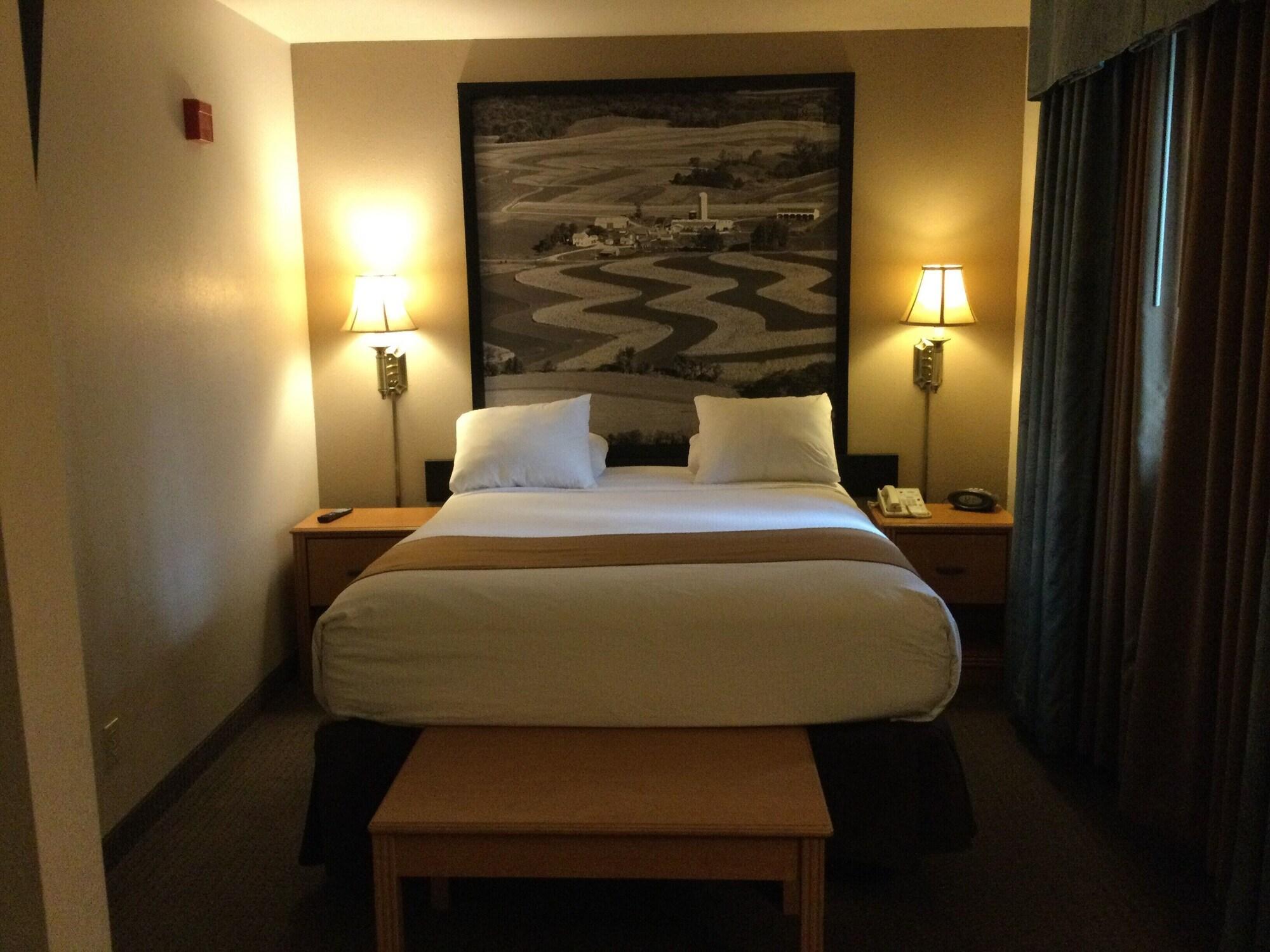 Super 8 By Wyndham Monroe Wi Hotell Exteriör bild
